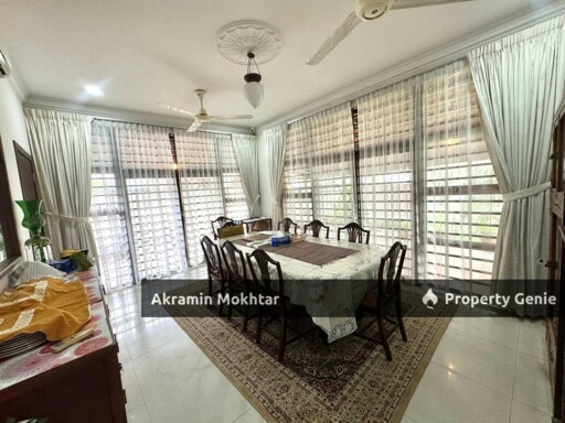 Freehold & Nice Garden | Double Storey Bungalow Kampung Tunku SS1, Petaling Jaya