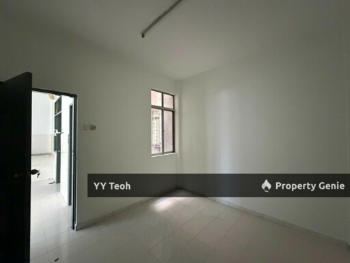 Cheng Ria Apartment 3R Unit｜LVL 2 BLOCK E