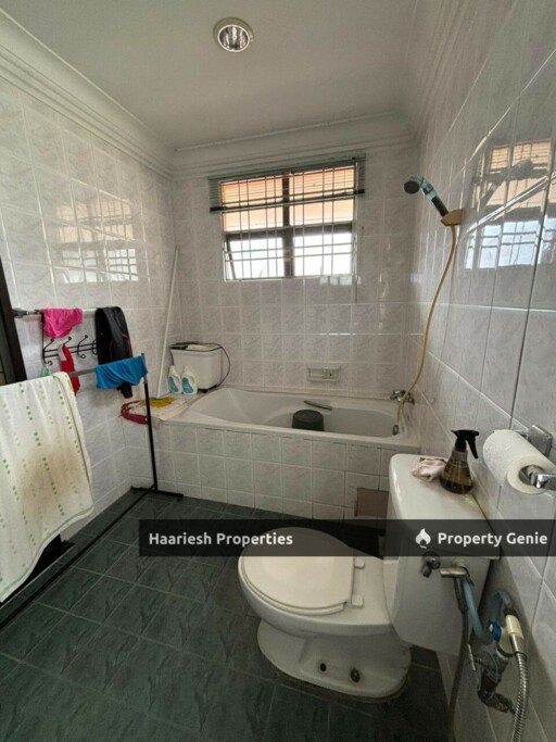 Bungalow Jalan Tembusu Taman Bukit Rinting Masai For Sale