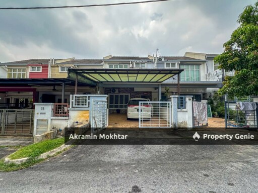 Freehold & Renovated | 2 Storey Terrace, Tmn Pelangi Semenyih 2 (Oakberry) @ Semenyih.