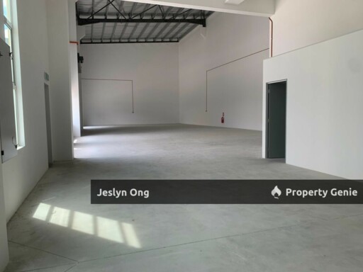 1.5 storey Cluster Factory @ Frontier Industrial Park Desa Cemerlang for Rent