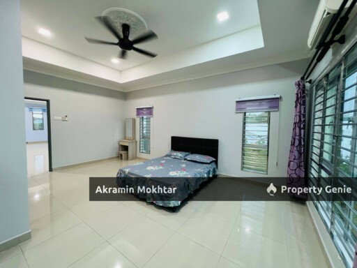 IFRERHOLD, CORNER UNIT & FULLY FIRNISHED | 3 Storey Terrace Taman Universiti, Bangi