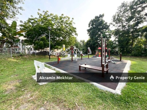 Freehold, Facing Open & Renovated | Double Storey, Taman Bukit Emas @ Seri Kembangan