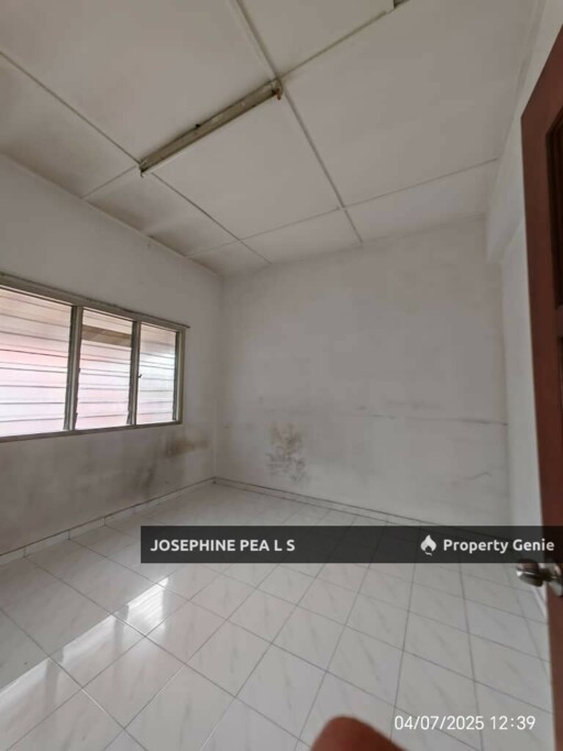 🏡 FOR SALE: Whole Block Corner Townhouse (Upper + Ground Floor)