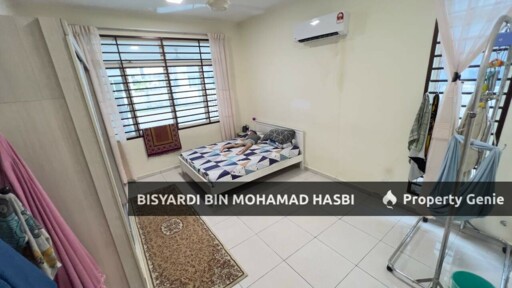 2 Unit Sekali Side By Side 1 Owner Renovated 1.5 Storey Bungalow Taman Senawang Perdana, Senawang.