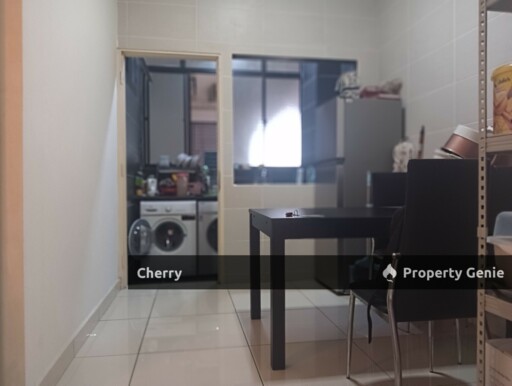 FOR RENT - SMALL ROOM@SKY HABITA MELDRUM HILLS