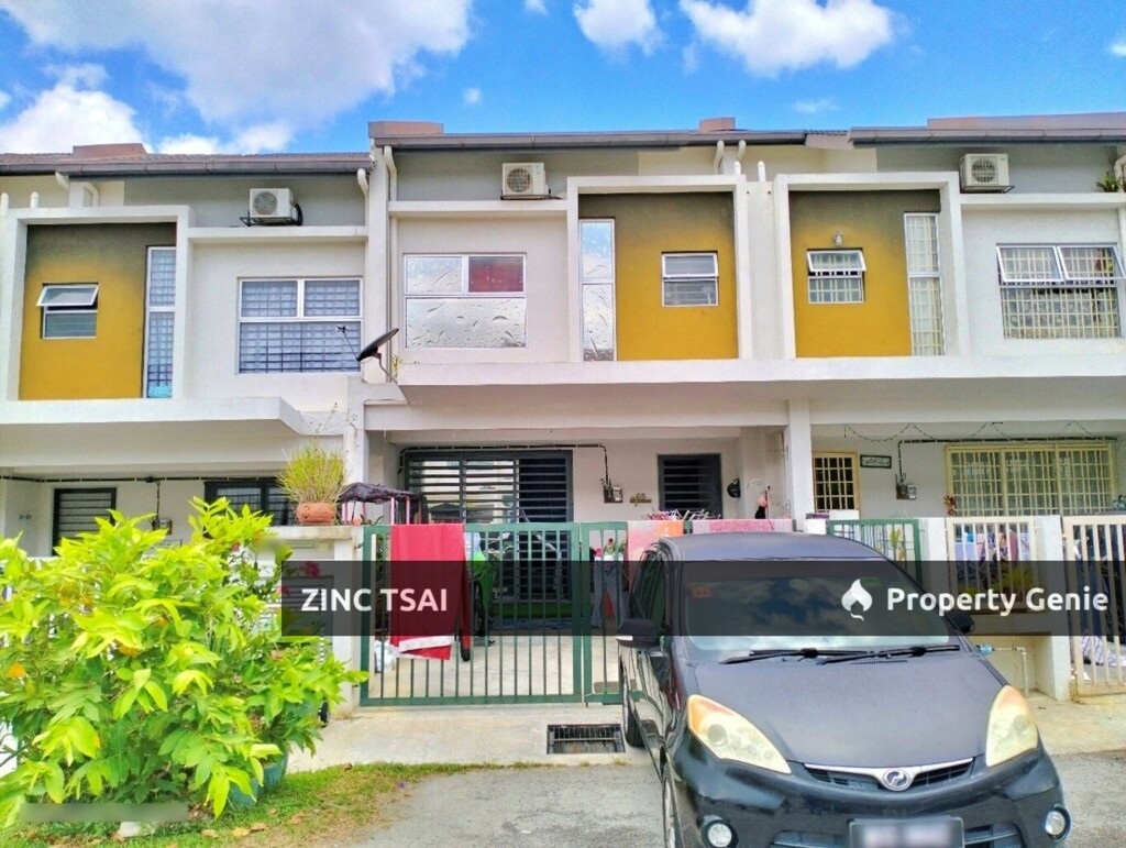 2 Storey Terrace @ Camellia Residence {Save RM 121,000} 10 mins drive to Econsave Semenyih