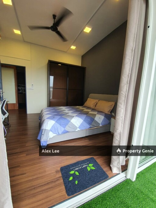 BIG size 1055 sqft with 3 bedrooms unit Opposite Velocity Mall to Sell Below Market Price with carpark