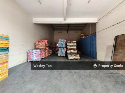 Jalan IKS Merdeka 6 Joining Factory With Mezzanine Floor For Sale