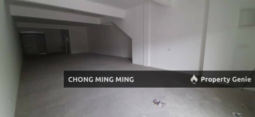 Ground Floor Shop @ Pusat Perniagaaan Merak, Rasah for Rent