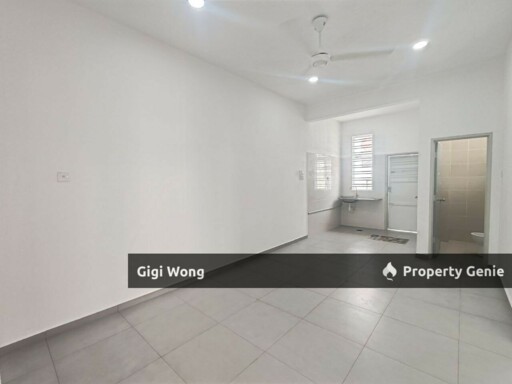 For Rent Double Storey Endlot House