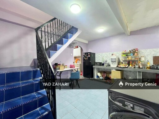 Seksyen 17, Shah Alam | 2-Storey Terrace 3 Bedrooms | RM420K - Cheapest, Fully Reno & Near Surau