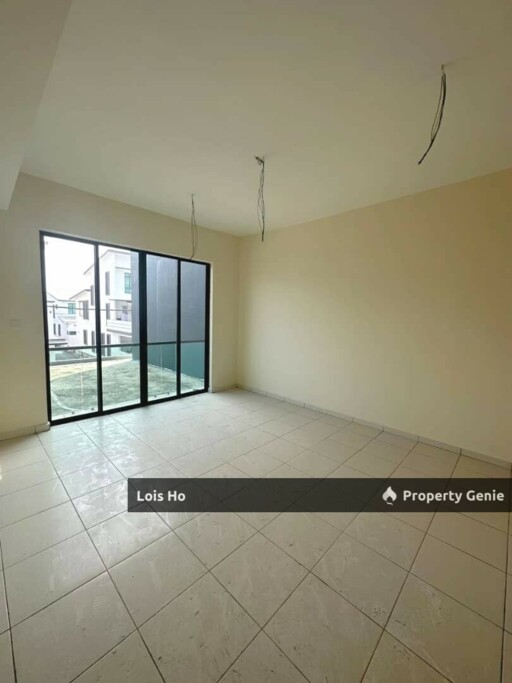 For Sale Ozana Residence 2.5 storey 668k