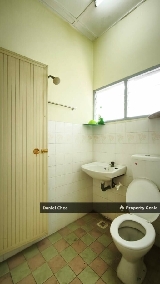 Bercham Double Storey Terrace House For Sale