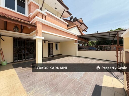 Double Storey Superlink Lorong Az Zaharah, Puncak Alam