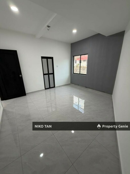 Jalan Murni 1Stry Corner Taman Suria For Sale