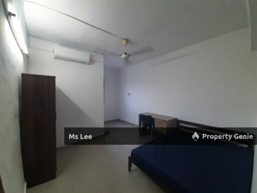 Male Room 3 RM750 @ 1st Floor Shop Apt-Sek 7-Shah Alam-near UITM-Ready Now
