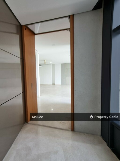 The Troika @ KLCC - Level 39 KLCC park view - 400m / 5 mins walk to LRT Ampang Park
