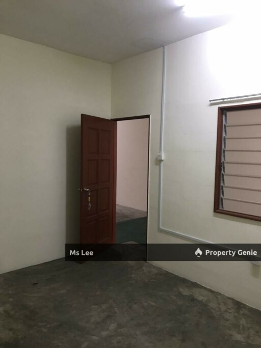 1st Floor Shop Apartment-Taman Sentosa Perdana (Taman Sejahtera) @ Klang -Ready 15/10 or 21/10