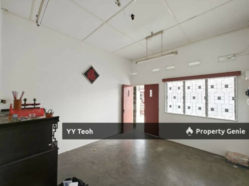 Kampung Lapan Single Storey Terrace