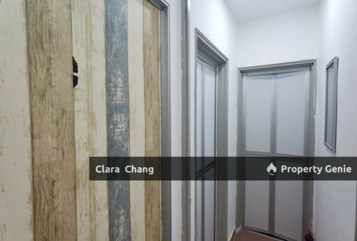 Taman Molek Fully Furnished Second Floor Office