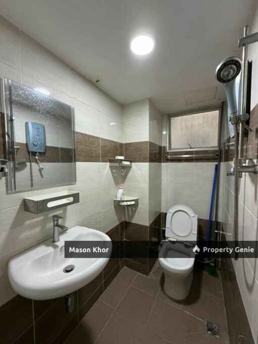 N-PARK CONDOMINIUM 700sf LOW FLOOR POOL VIEW FULLY RENOVATED BATU UBAN