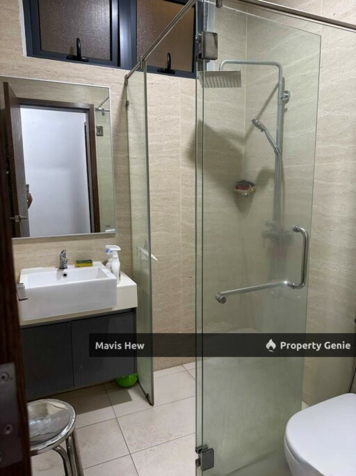 For Rent, Crescent Bay Suites @Bayu Puteri, Near Ciq, 2 Carpark, Fully Furnished