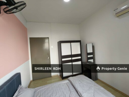 Male room for rent at Larkin Heights @ Larkin Idaman