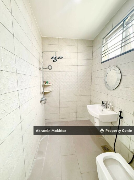 Freehold & Fully Renovated | 3 Storey Semi-D Taman Saujana Suria Kajang