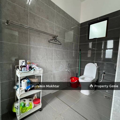 FREEHOLD & FULLY RENOVATED | Three Storey TOWNHOUSE Prima Court Ampang LOWER UNIT