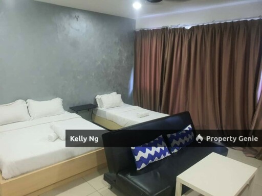 Trefoil Studio Unit At Setia Alam Shah Alam For Slae