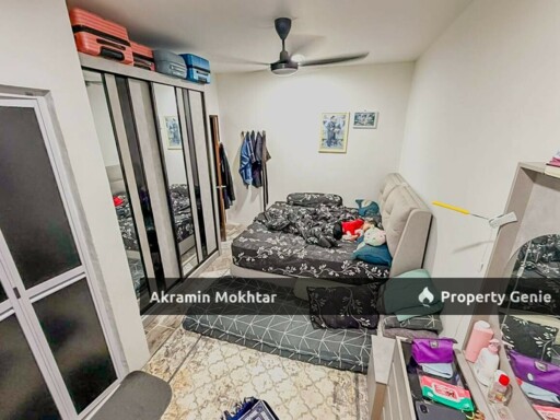 Freehold, Corner Unit & 1 Parking | Kenangan View Apartment, Taman Bukit Kenangan, Kajang Selangor.