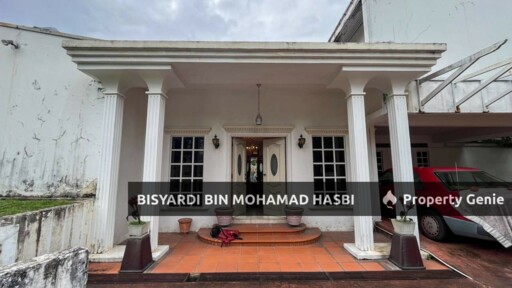 Exclusive 8,250sq.ft Corner Single Storey Bungalow with Large Land in The Heart of Seksyen 16 Petaling Jaya.