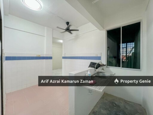 [For Sale] Pangsapuri Seri Mawar, Bandar Seri Putra, Bangi | 3R2B | RM200,000