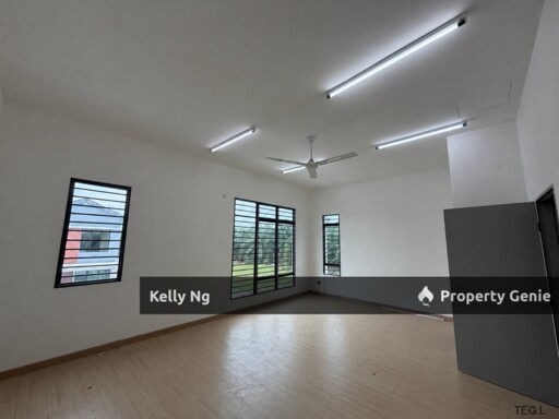 Double Sty Endlot Brand New House At Taman Melati Jenjarom For Rent