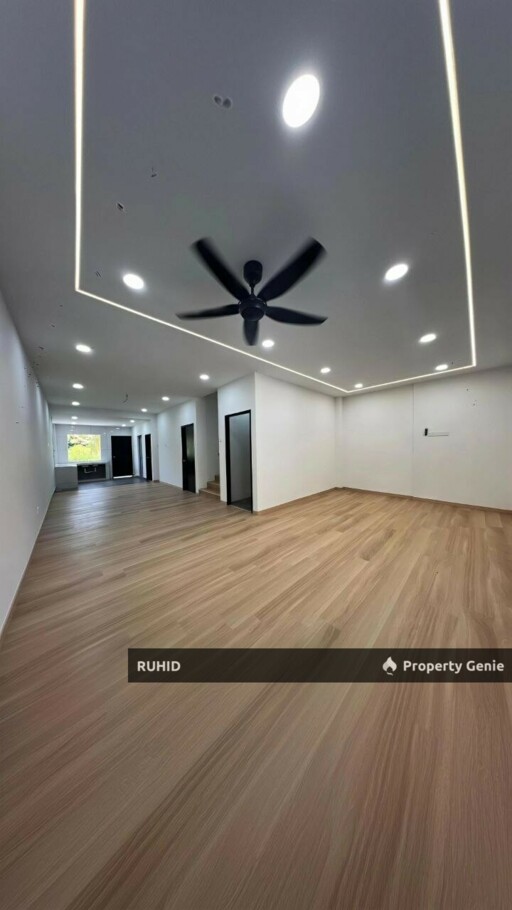 Rumah Double Storey Kulai Freehold Near CIQ Fully Renovated
