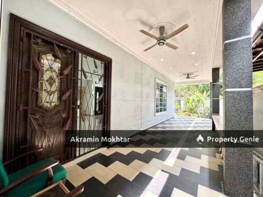 Freehold & Renovated | 2.5 Storey Semi Detached House @ Subang Alam, Seksyen 27, Shah Alam