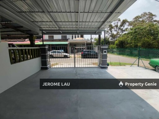 Double Storey Terrace House End Lot Taman Machap Jaya