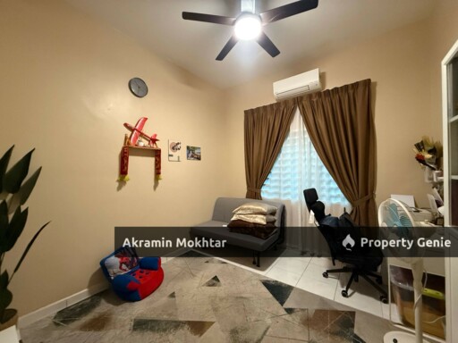 FREEHOLD, PARTIALLY FURNISHED & RENOVATED | Single Storey SEMI DETACHED Taman Sri Serdang 3, Kg Tok Muda Kapar