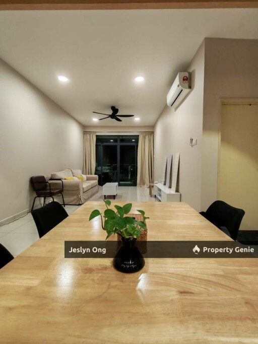 3 Bedrooms Apartment at Marina Residence Bayu Puteri for Rent