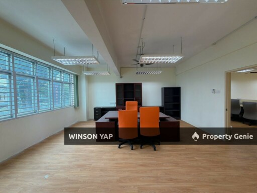 3 Storey Shop Office First Floor Taman Molek JB Fully Office Furnished