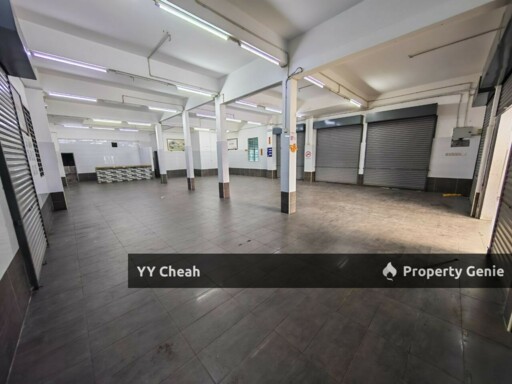 Jelapang Ipoh, Main Road - Bungalow Shop, Many Car Parks Available