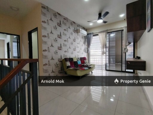 2 Storey Terrace House (Endlot) @ Taman Glenmarie, Mount Austin for SALE