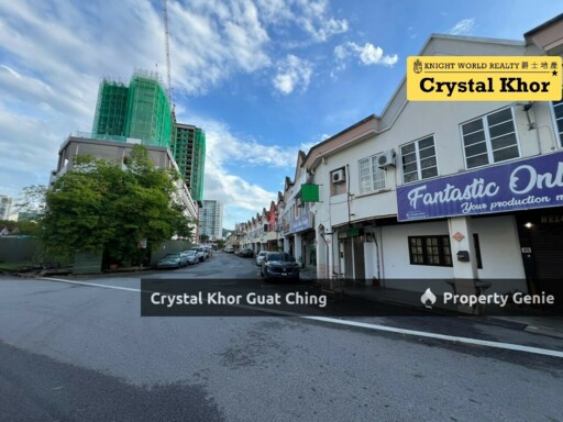 2 Storey Shoplot at Sunway Tunas with Easy Parking