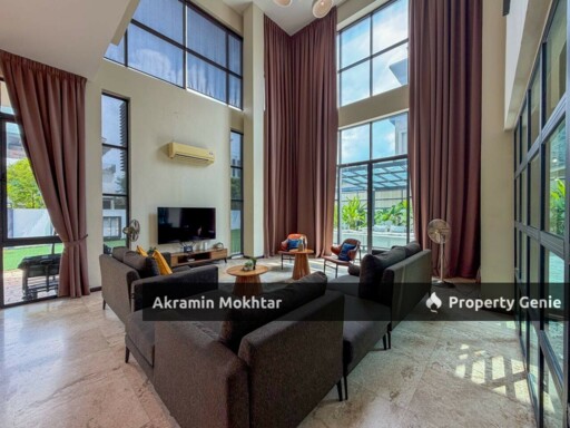 Renovated & Fully Furnished | 3 Storey Bungalow Kristal Court Seksyen 7, Shah Alam