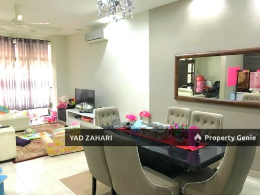 Seksyen 7, Shah Alam | 3-Storey Terrace 5 Bedrooms | RM990K - Below Market and Extended at The Back