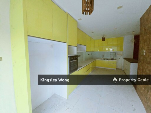 Taman Chandan Putri Kuala Kangsar Freehold Huge Land size Semi D With Renovated