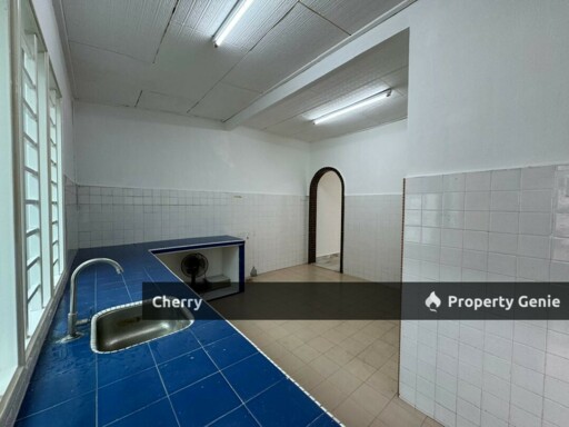 FOR SALE - TAMAN UNIVERSITI
