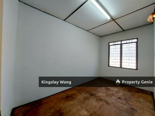 Bercham Taman Mewah Single Storey Terrace House Facing North Near Lotus Mall Shoplots