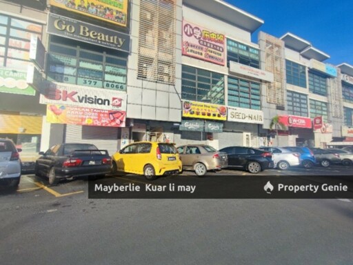 Bukit Serdang RM2.2MIL 2.5Sty Shop For Sale